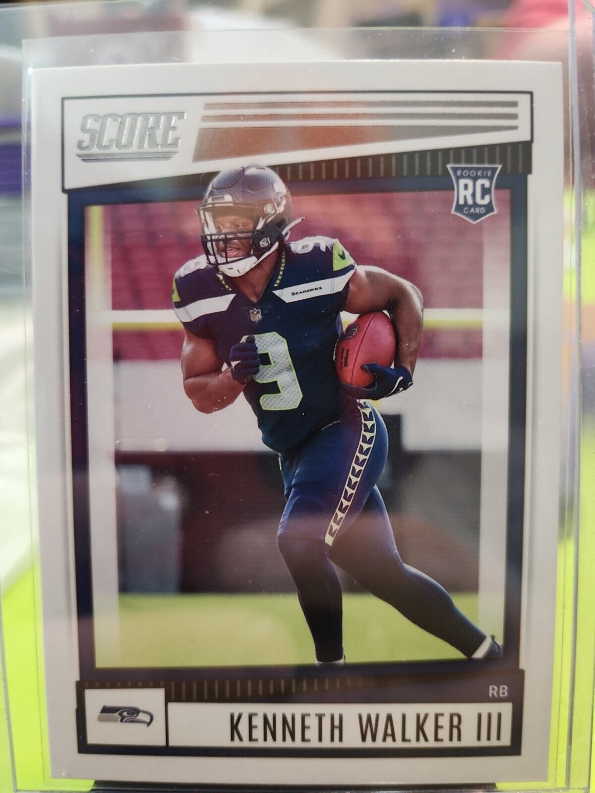 kenneth walker iii 2022 Score Rookie Protential And RC card