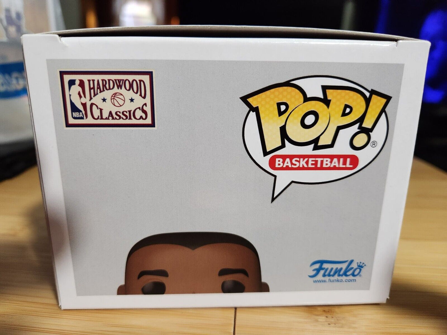 Funko Pop! NBA Lakers Legends Magic Johnson #150 Funko-Shop Exclusive *IN HAND*