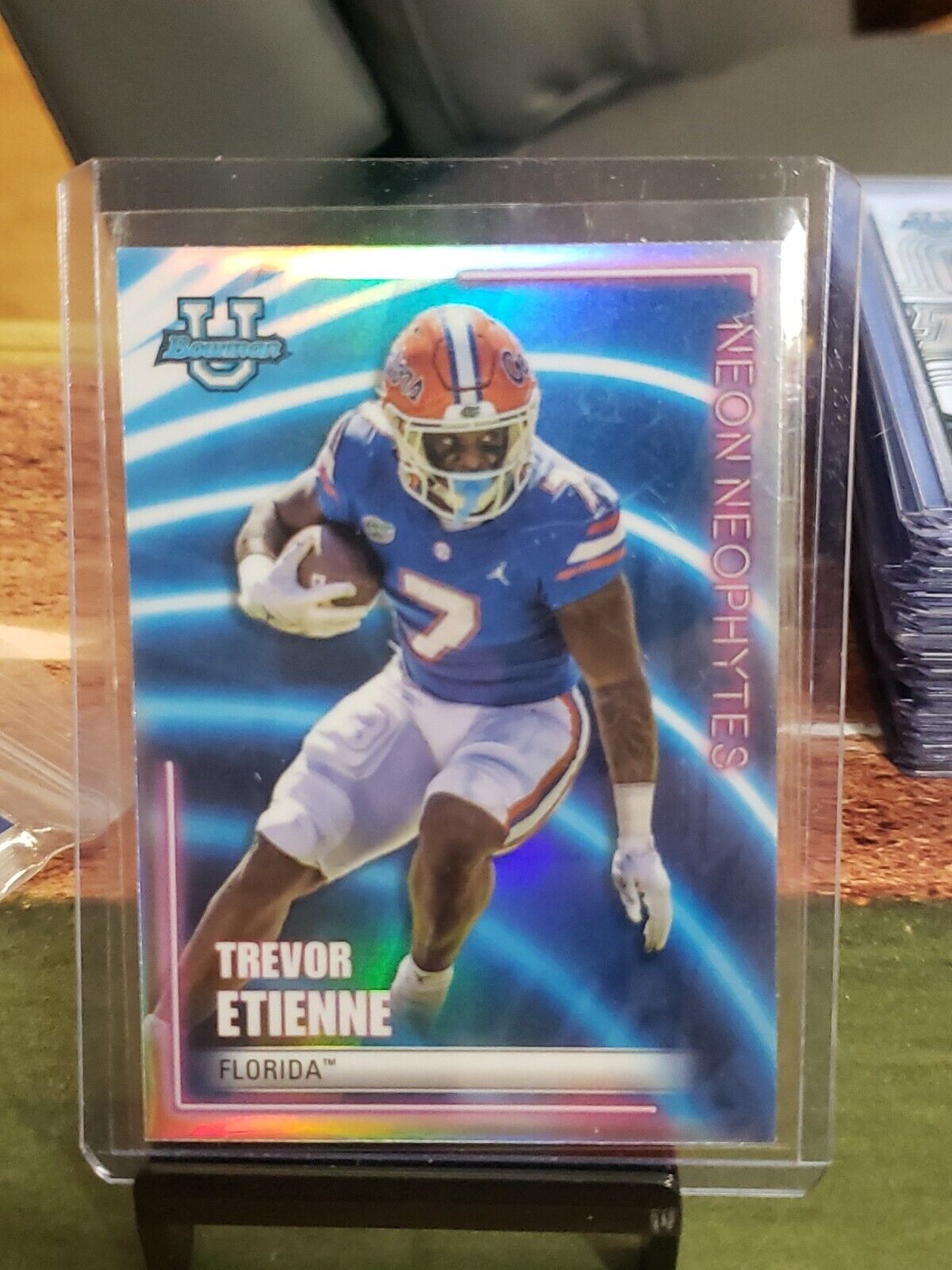 2022 Bowman's Best University Neon Neophytes #NN-7 Trevor Etienne Florida Gators