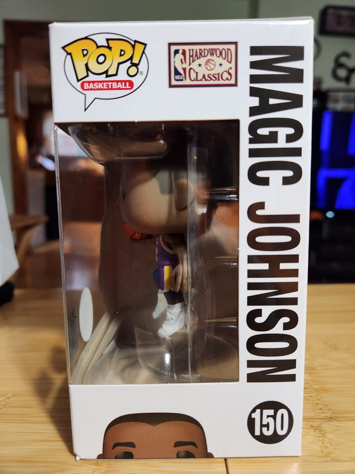 Funko Pop! NBA Lakers Legends Magic Johnson #150 Funko-Shop Exclusive *IN HAND*