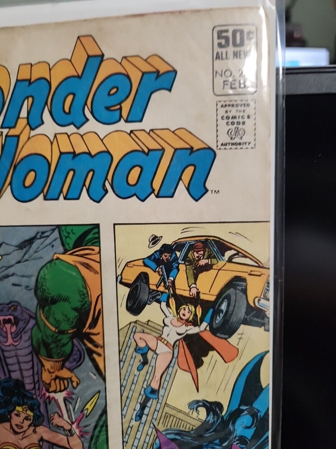 WONDER WOMAN #276 DC Comics 1981 nice!