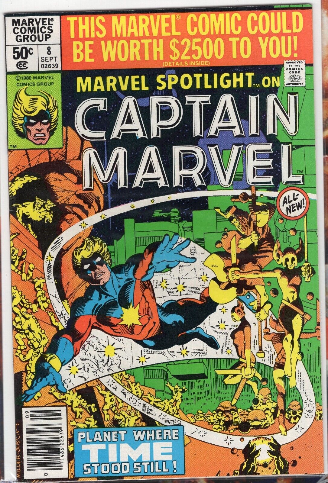 Marvel Spotlight on Captain Marvel #8 (Marvel Comics 1980) - Very Nice Copy !!