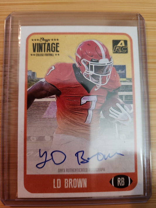 LD Brown 2021 Onyx Vintage Auto Autograph /400 Oklahoma State Cowboys