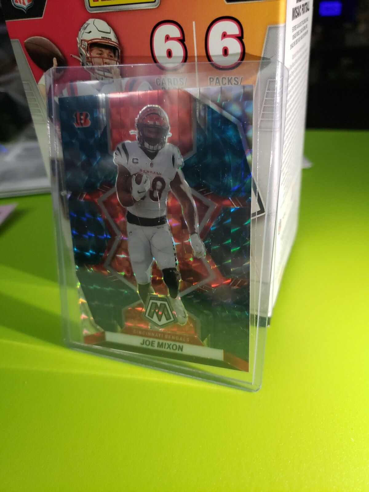 2022 Mosaic Football Joe Mixon Genesis